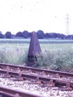 Obelisk No 75a