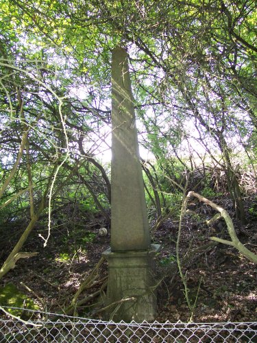 Obelisk No 121